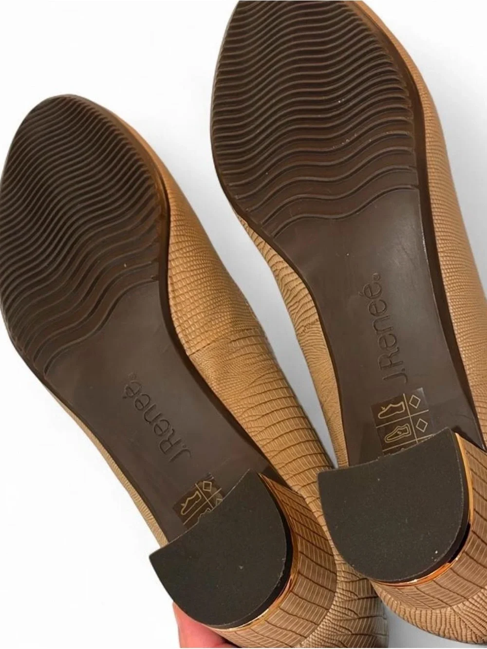 J Renee Faux Lizard Embossed Low Heel | Taupe | Size 10.5